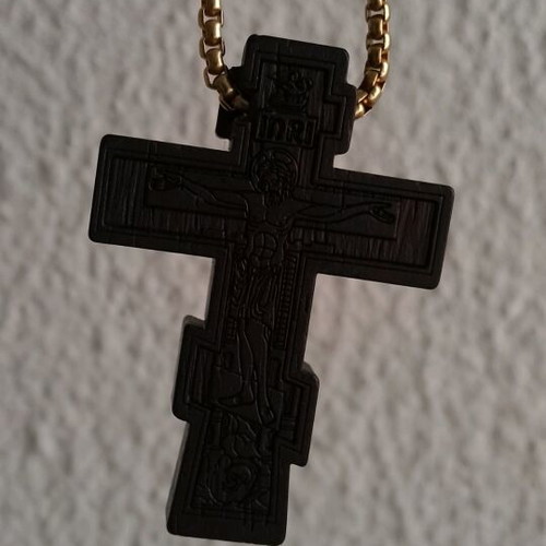 Carved wooden cross with gold-plated titanium chain 50cm like new