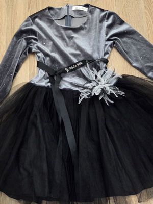 Party dress for girls, age 8