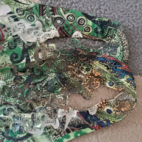 Summer dress medium like new, multicolored with back design