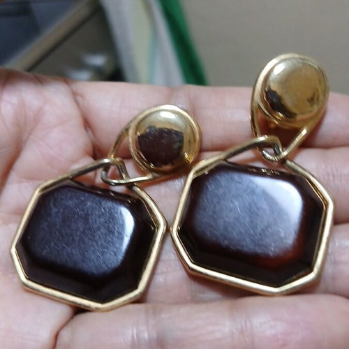 Vintage clip-on earrings deep cognac amber with gold 4 cm, like new