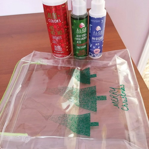 Aloe Colors set with Christmas pouch new, pack of 3 items