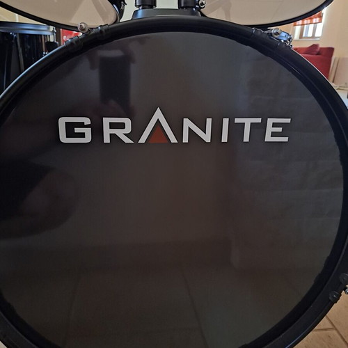 Granite Rock Beat Black Drum Set like new with cymbals and accessories