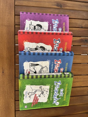 Diary of a Wimpy Kid 4 books new, Greek