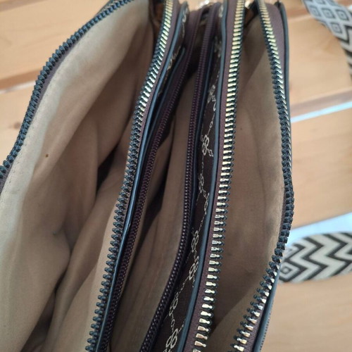 Crossbody bag like new, three compartments, brown and gold