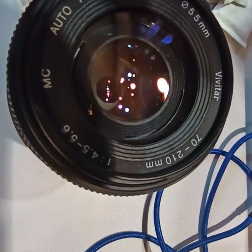 Vivitar Auto Focus 70-210 f4.5-5.6 lens for Nikon new