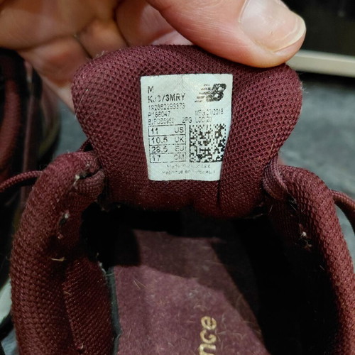 New Balance 373 kids sneakers like new, size 26, burgundy with rose gold details