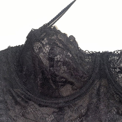 Oysho black lace bra with side clasp and adjustable straps like new