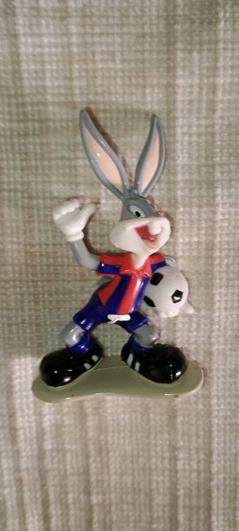 Συλλεκτικη φιγουρα Bugs Bunny 1996 και κουτι looney tunes !!!