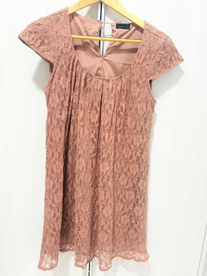 Vero Moda lace short dress like new, pink sapio apple color, XS-S