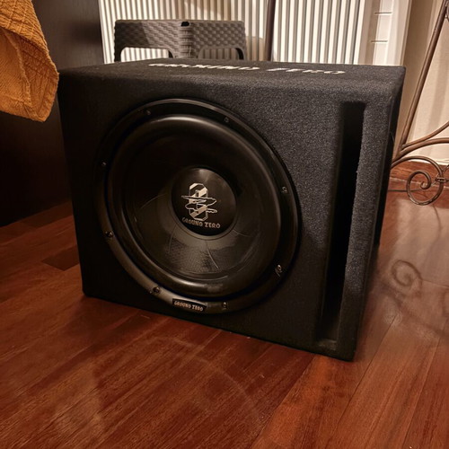 Subwoofer Ground Zero 12’ and Nakamichi amplifier like new