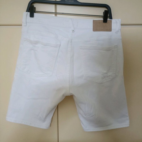 White denim bermuda shorts Pull & Bear like new