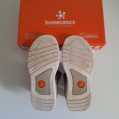 Biomecanics children's sandals size 30 blue like new