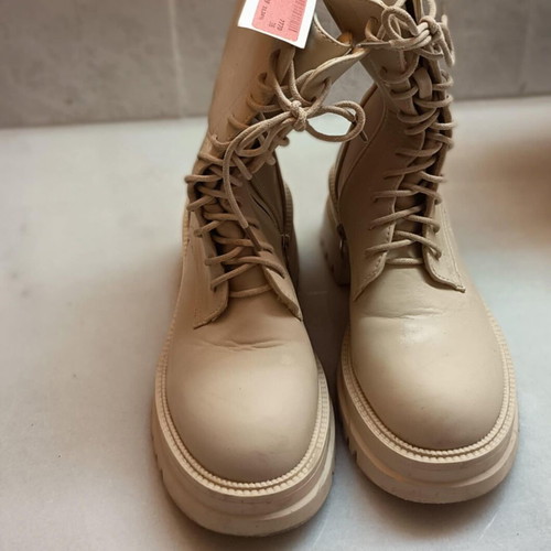 Bozikis Arvilakia boots new, beige, size 38