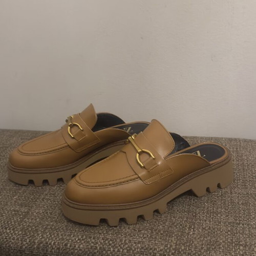 Zara leather slippers size 37 used, brown