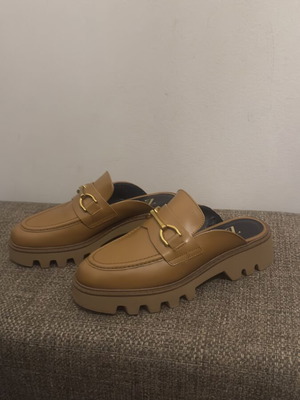 Zara leather slippers size 37 used, brown