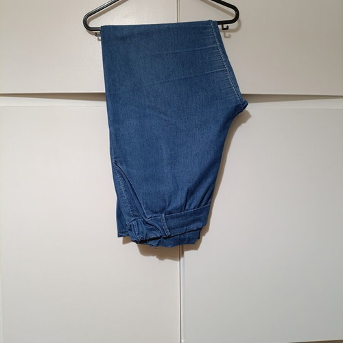 Women's denim pants medium size blue like new