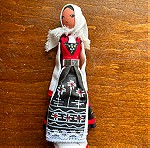  Vintage Μικρή Κούκλα Φιγούρα με Εθνική Φορεσιά