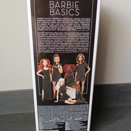 Barbie Basics Model 2 new
