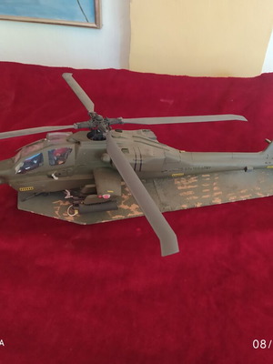 Boeing AH 64 Apache model helicopter used, scale 1/32 by Revell