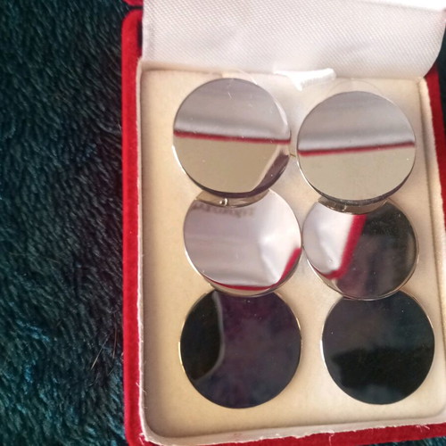 Modern stainless steel earrings like new, silver