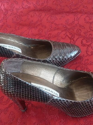 Pedro Miralles pumps like new, brown and gold