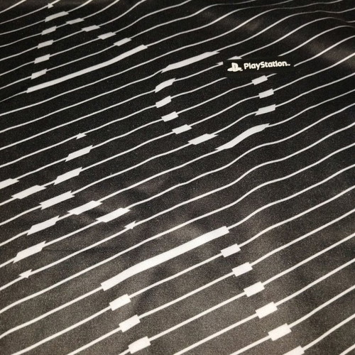 Official Play Station sweatshirt for 8-9 years like new, black and white