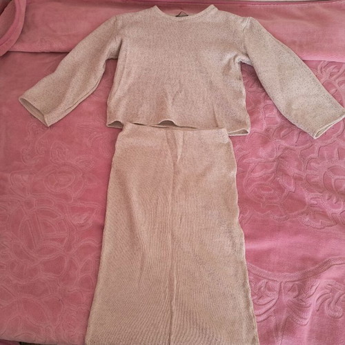 Zara knitted set like new, crop top and midi skirt beige
