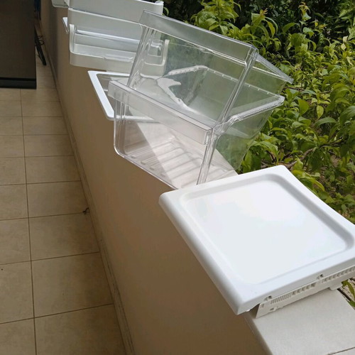 Samsung refrigerator parts like new, 7 door bins, 8 shelves, 4 drawers