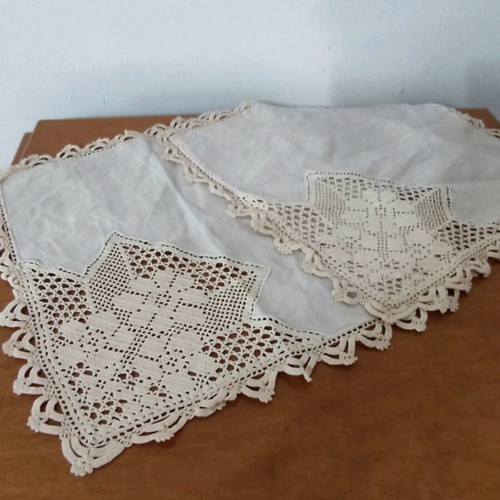 Handmade knitted napkins like new with corners and linen