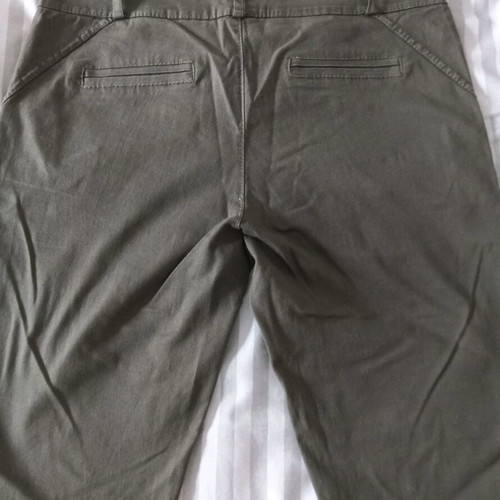 Attrattivo women's pants medium khaki like new