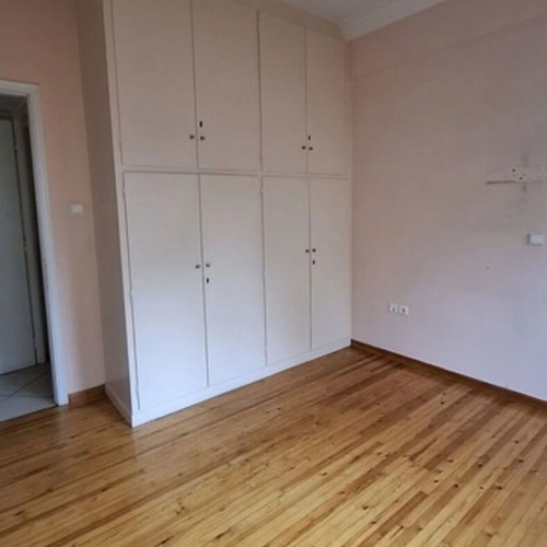 Apartment 132 sqm in Piraeus, 3 bedrooms, 1st floor, good condition