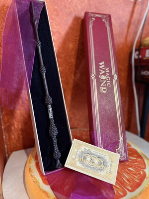 Ραβδί Albus Dumbledore Elder Wand συλλεκτικό με κουτί και εισιτήριο Hogwarts