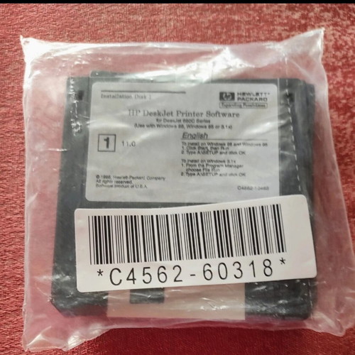 Floppy disks pack of 25 with case, like new