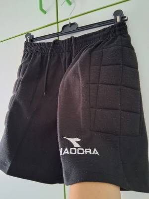 Diadora goalkeeper shorts new, black, size M
