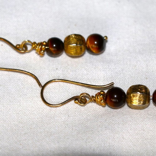 Gold earrings with tiger's eye and 22K gold-plated clasp, new