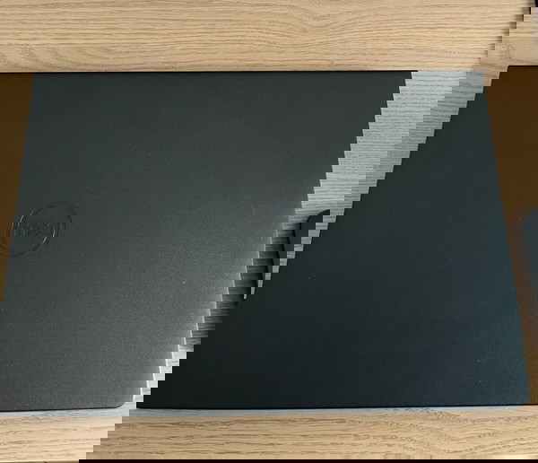 πωλείται laptop
