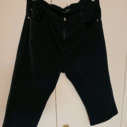 Black cropped jeans Mille One like new, size 54