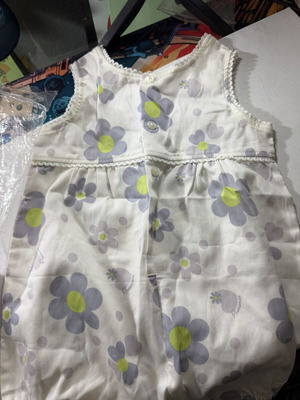 Baby girls' summer set with romper and matching hat in white floral