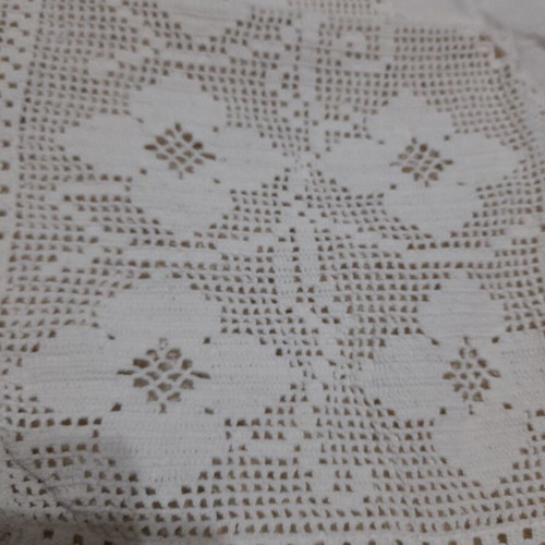 Set of 2 handmade table linens like new, white cotton