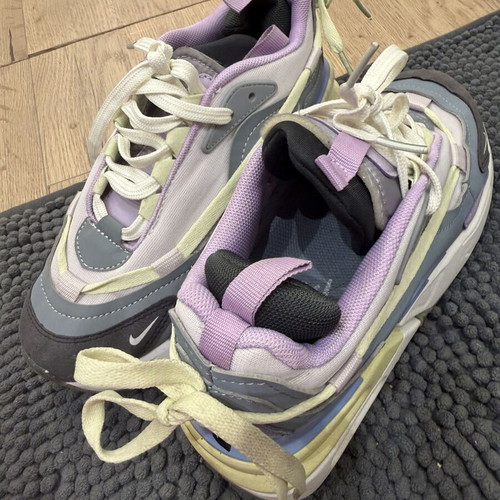 Nike Air Max Furyosa shoes like new, white and pink, size 37