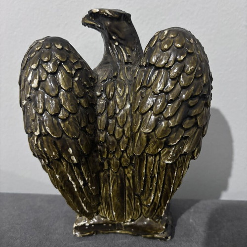 Decorative eagle statue used