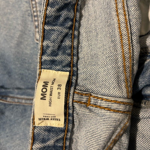Tally Weijl mom fit jeans size 38 like new with rips blue