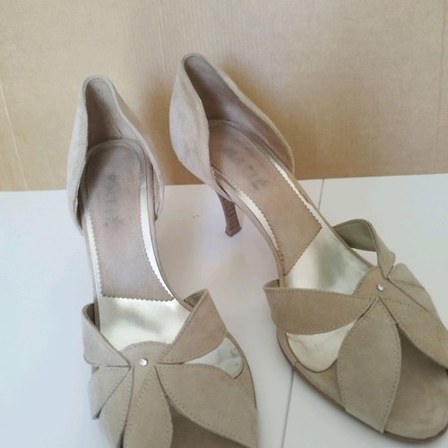 Matie sandals used, beige suede peep toe vintage, size 38