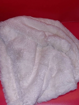White scarf like new, solid color