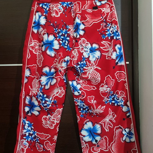 O'Neill summer pants Medium used, crop length