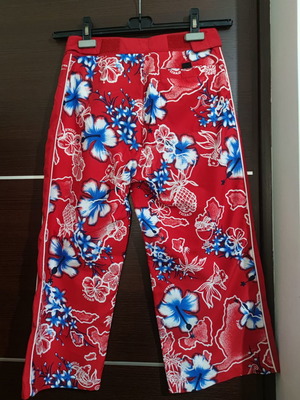 O'Neill summer pants Medium used, crop length