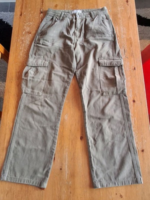 Παντελόνι Cargo Pull & Bear No 38 σαν καινούργιο, χακί