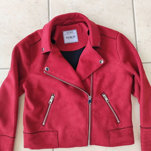 Girls United jacket like new, size 10/12 (146/152), red