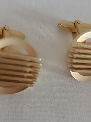 Cufflinks vintage, like new, gold color