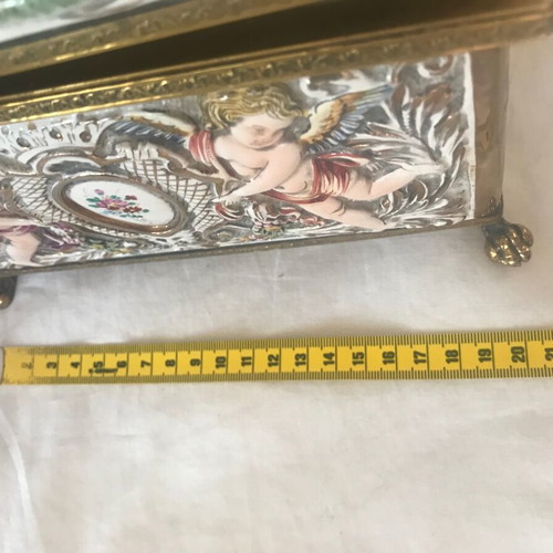 Capodimonte Italy chest used, early 20th century